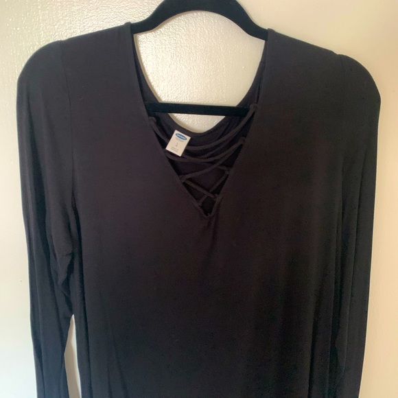 Old Navy Black Long Sleeve V Neck Shirt - Picture 2 of 2